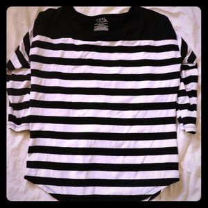 3/$20 Time and Tru Black and White 3/4 Sleeve Top